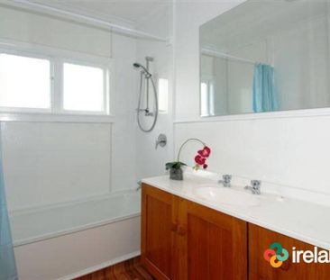 Family Home Close To The Beach! - Photo 2