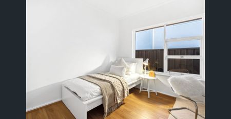 Stylish Family Living in the Heart of Campbelltown - Photo 4