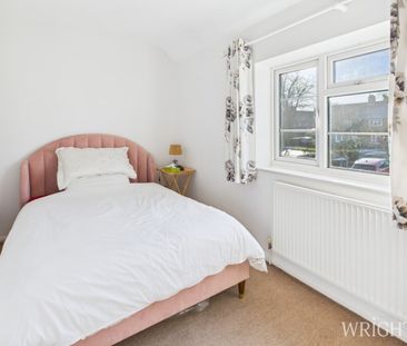 3 bedroom House - HERONSWOOD ROAD, WELWYN GARDEN CITY. - Photo 4