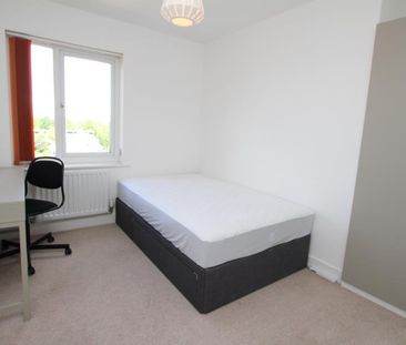 6 bedroom end of terrace house to rent - Photo 6