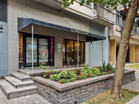 3465 Hutchison Street, Montréal, QC - Photo 2