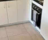 Modern 2 Bedroom Unit in Rosehill - Photo 3