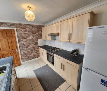 4 Bed Terraced House, Adelaide Road, E10 - Photo 3