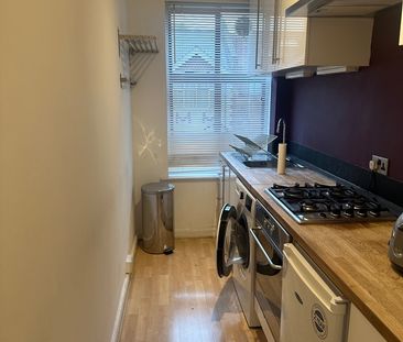 1 Bed Flat, London, SW2 - Photo 6