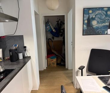 Süd gestellte 2 Zimmer Wohnung mit Balkon - Foto 1