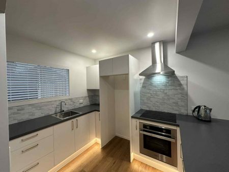 Tastefully appointed and ready now! - Photo 3