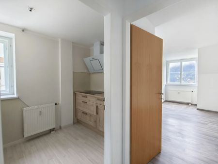 Gemütliche 2-Zimmer-Wohnung mit schöner Aussicht in ruhiger Lage - Photo 2
