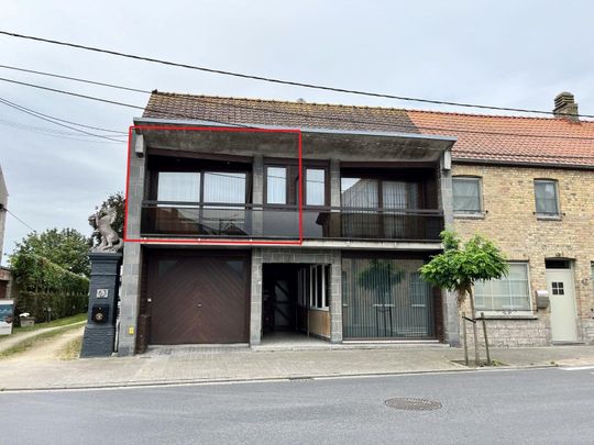 Ruim appartement met 2 slaapkamers en autostaanplaats te Leke - Foto 1