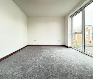 4 bedroom end of terrace house to rent - Photo 6