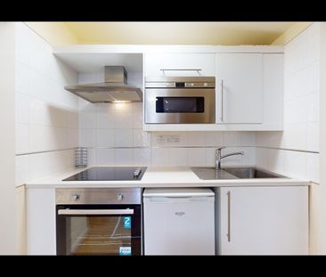 Studio Flat, High Road, NW10 - Photo 6