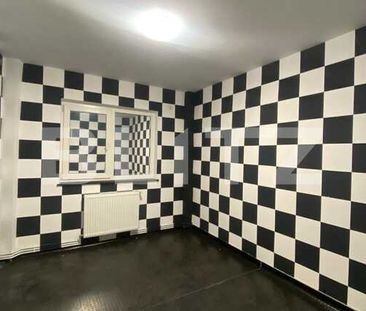 Apartament cu 4 camere, decomandat, 95mp, zona strazii Aurel Vlaicu - Photo 3