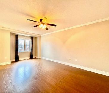 For Lease - 2194 Oak Bliss Crescent, Oakville, Ontario - Photo 2