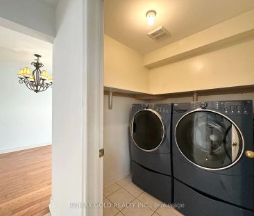 Detached Home For Lease | W9053645 - Photo 5