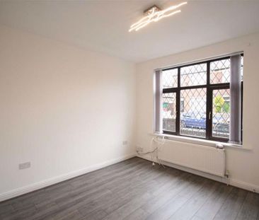 2 bedroom semi-detached house to rent - Photo 4