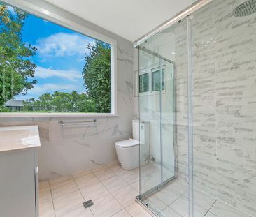 Renovated Large Family Home – Walk to Hills Grammar - Photo 4