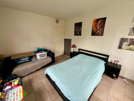 Prachtig ruim appartement met 3 slaapkamers! - Photo 2