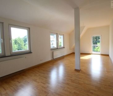 Traumhafte 3,5-Raum-Maisonette-Wohnung mit Blick aufs Schloss - Photo 1