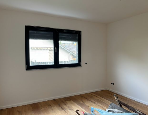 NEUBAU: Exklusive 3-Zimmer-Wohnung mit Balkon in Refrath - Foto 1