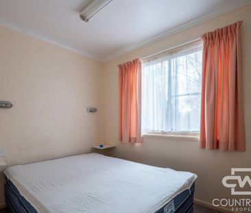 2 Bedroom Cabin Ready to Rent - Photo 3