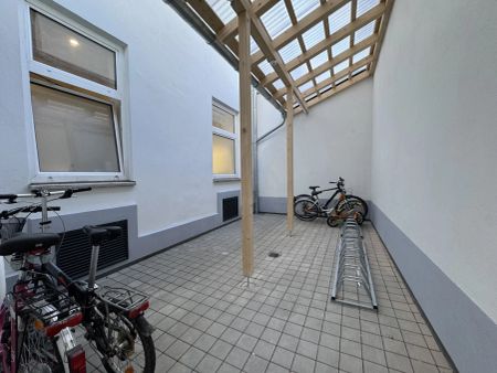 2 Zimmer Dachgeschoss Wohnung mit Home-Office Bereich und Terrasse sowie Klimaanlage - Erstbezug - Unbefristet - Foto 3