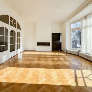 Huis te huur in Elsene voor € 4.500 met 5 slaapkamers - Photo 2