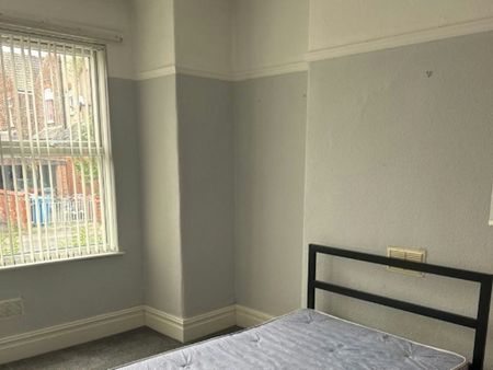 Berkeley Avenue, Victoria Park, Manchester, M14 - Photo 5