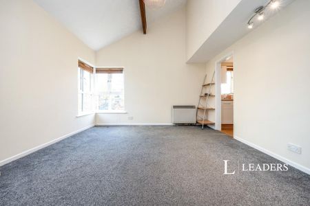 1 bedroom flat to rent - Photo 2