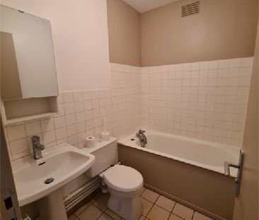 Location Appartement 1 pièce 24m² - Photo 3