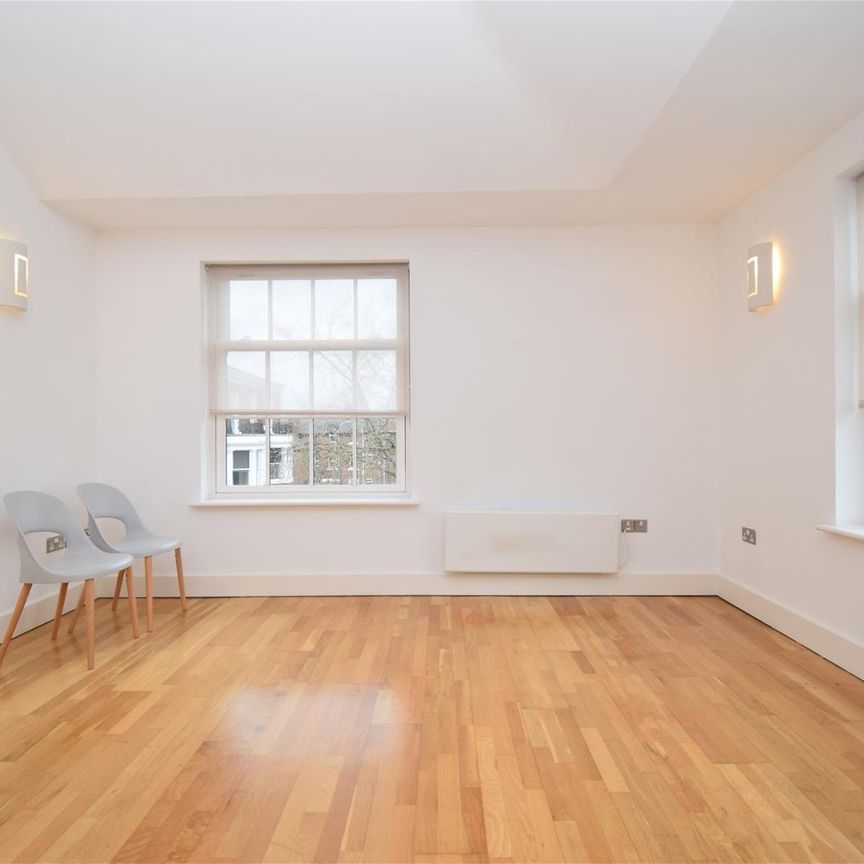 St. Johns Place, Wakefield - Photo 1