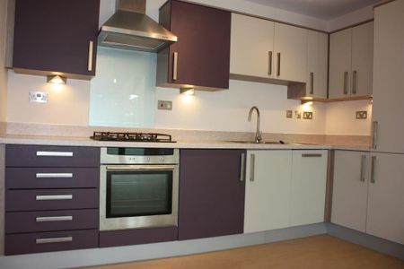 2 bedroom apartment to rent - Photo 4