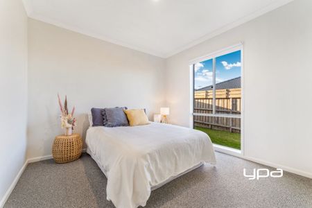 GREAT FAMILY HOME - Photo 4