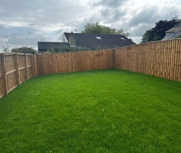 3 bedroom terraced house to rent - Photo 4