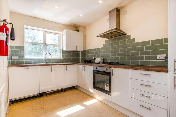 4 bedroom house share to rent - Photo 1