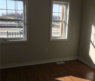 For Lease - 37 Military Crescent, Brampton, Ontario - Photo 2