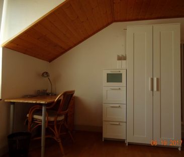 Room in shared accommodation - Photo 3