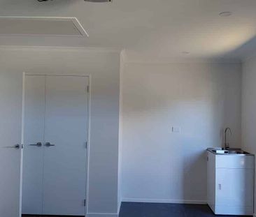 Brand new with lake views - Photo 3