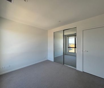 Low Maintenance Living! - Photo 3