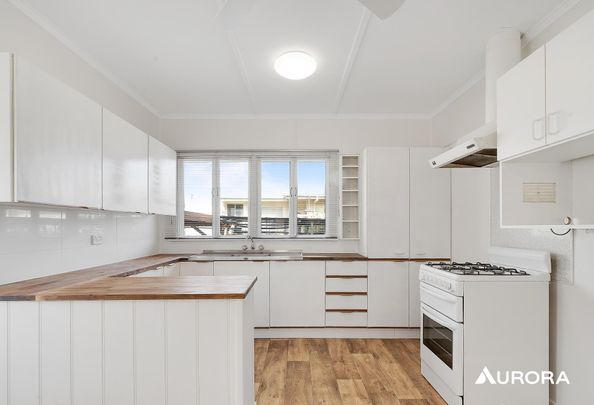 11 Quandeine Street, Stafford QLD 4053 - House For Rent | Domain - Photo 1