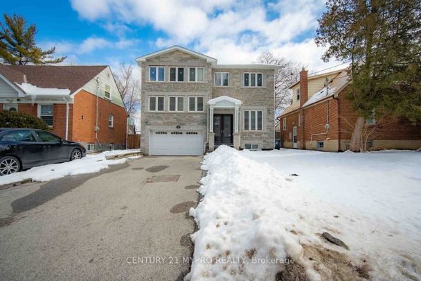 Detached Home For Lease | C8117090 - Photo 1