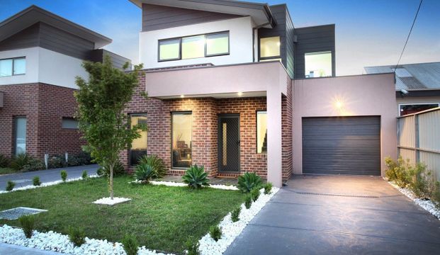 1/31 Vine, Braybrook, VIC 3019 - Photo 1