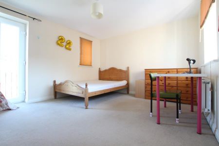 5 bedroom terraced house to rent - Photo 2