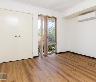 Spacious Family Home! - Photo 2