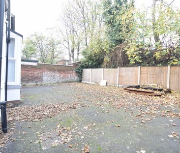 To Let Studio - Photo 5