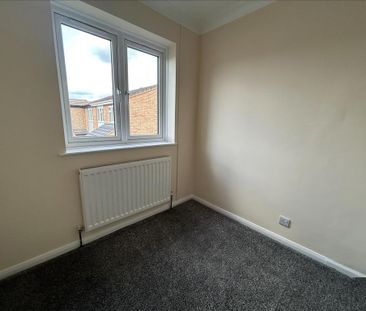 3 bedroom terraced house to rent - Photo 6