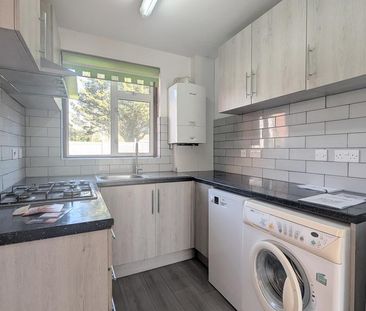 3 bedroom semi-detached house to rent - Photo 6