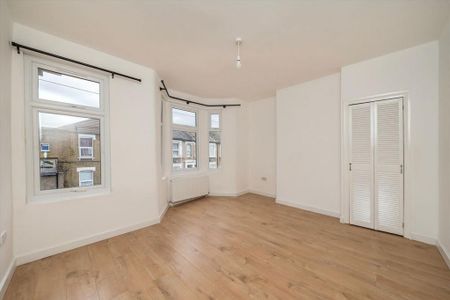 4 bedroom house to rent - Photo 2