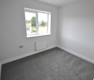 3 bedroom detached house to rent - Photo 3