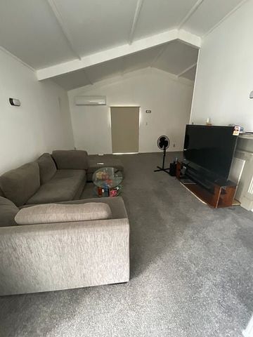 Charming 3BR Home in Conifer Grove - Photo 3