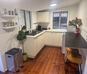 34 Colville Street, Highgate Hill QLD 4101 - House For Rent - $750 ... - Photo 1