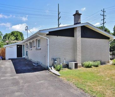 For Lease - 2555 Iris Street Unit# B, Parkway Park - Queensway Terr... - Photo 6